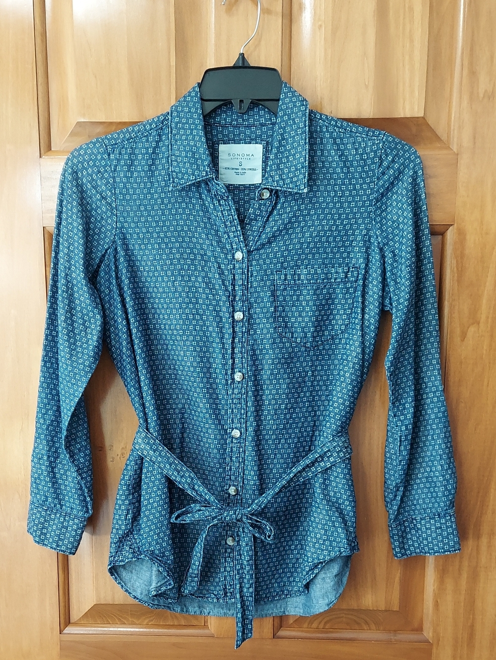 Sonoma Blue & White Geometric Floral Button-Up Shirt, Size Small, Like New▪︎